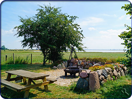 Exklusiver Grillplatz mit Meerblick